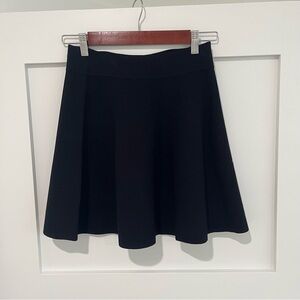 Theory Black Skirt Women’s Size Petite Small stretch everyday skirt